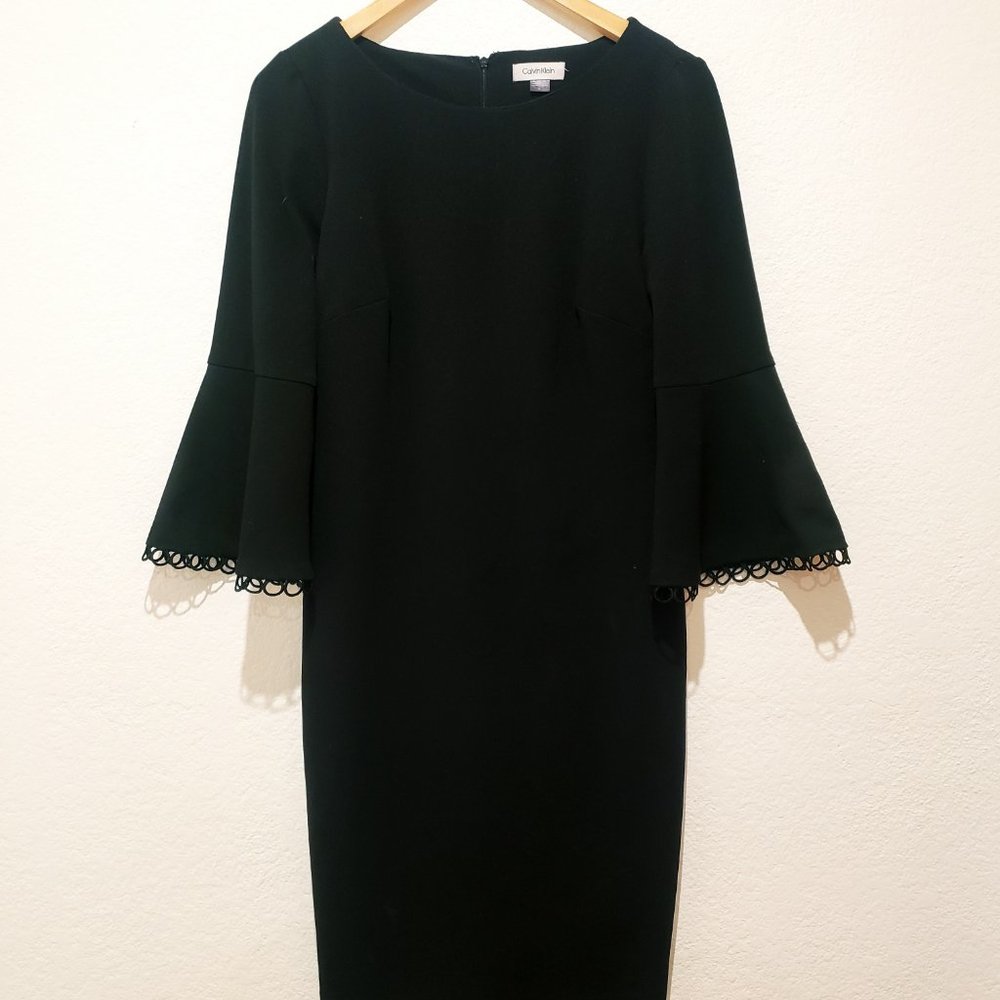 Calvin Klein Womens Bodycon Knee Length Dress Bell Sleeves. Size 8